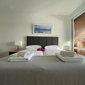 https://ibaia-by-smiling-rentals.basquecountryhotels.org